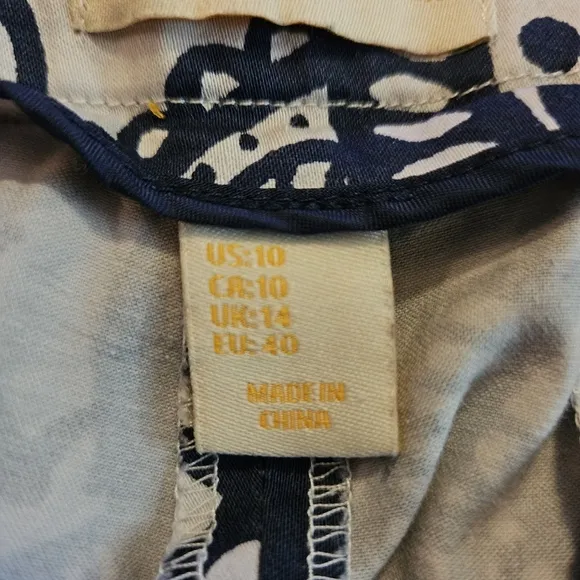 Anthropologie Lucy &amp; Laurel Navy Paisley Beach Travel Summer Casual Shorts Sz 10