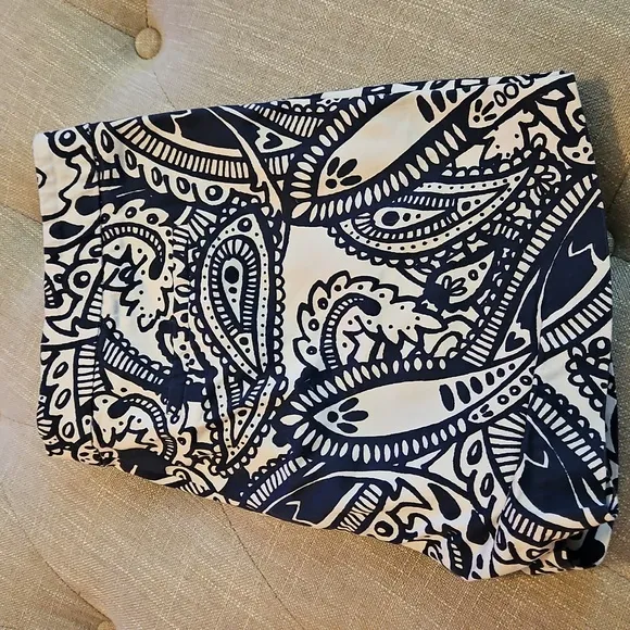 Anthropologie Lucy &amp; Laurel Navy Paisley Beach Travel Summer Casual Shorts Sz 10