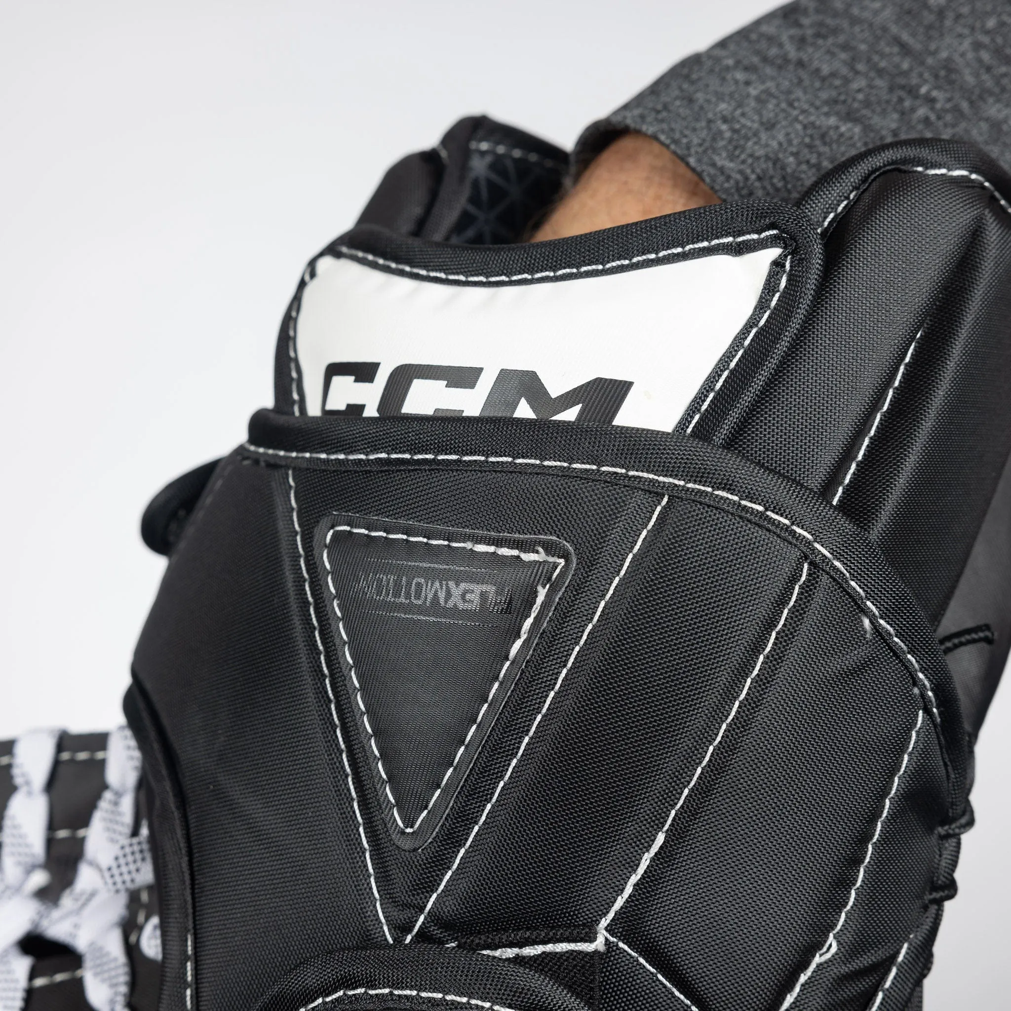 CCM Extreme Flex E6.5 Senior Goalie Catcher - Source Exclusive