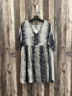 Dress Casual Short By Cme In Snakeskin Print, Size: M