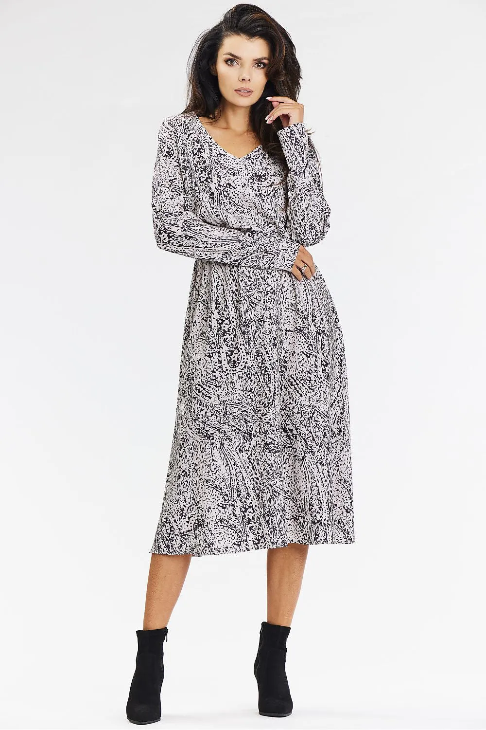 Elegant Kimono Dress with Belted Waist