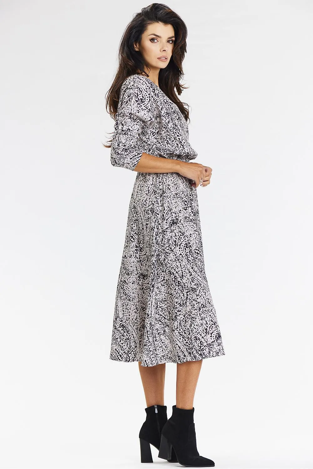 Elegant Kimono Dress with Belted Waist