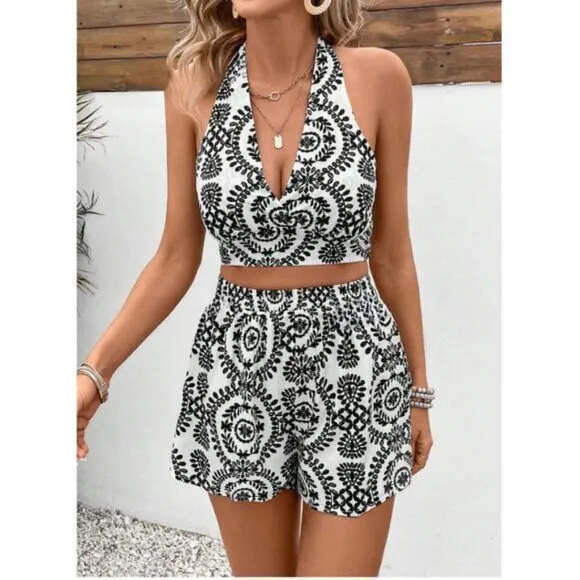 Floral Halter Crop Top And Short Set Black/White