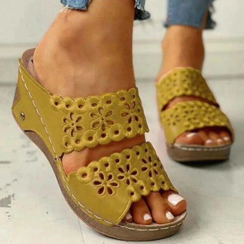 Mandelia Supportive Sandals