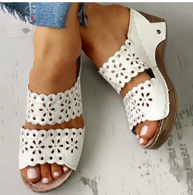 Mandelia Supportive Sandals
