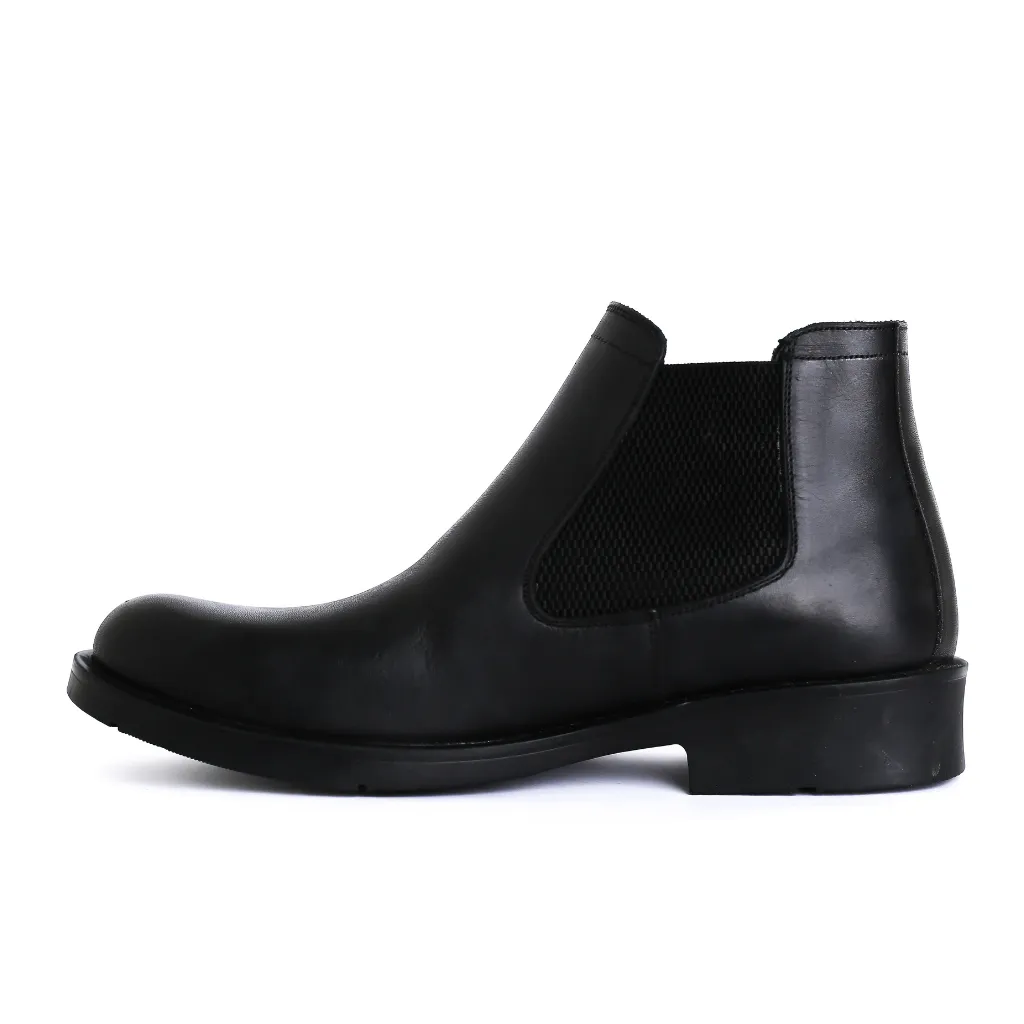 Men's Genuine leather half boots Model V99 - Black Color.