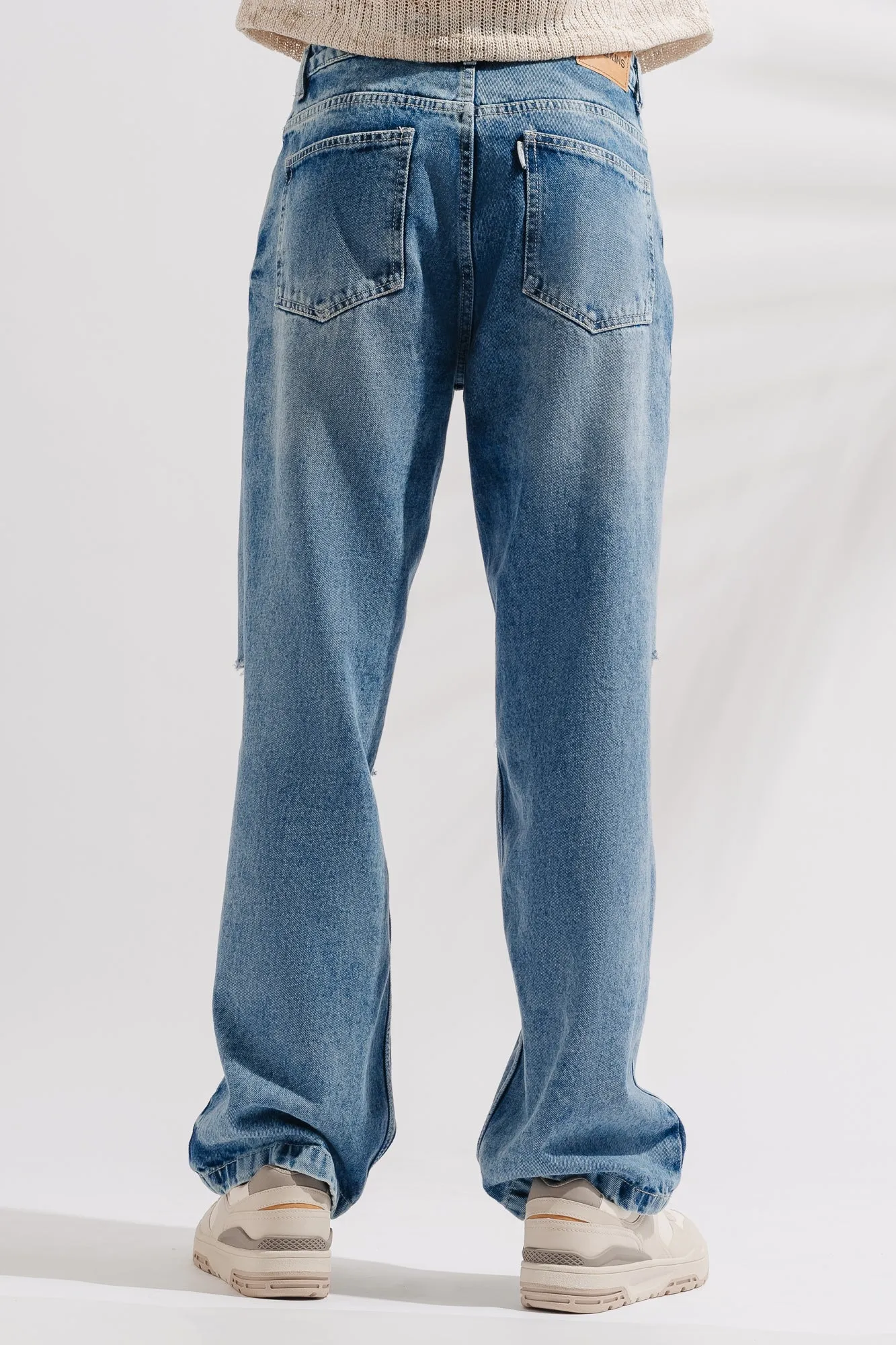 Men's Knee Ripped Straight Jeans