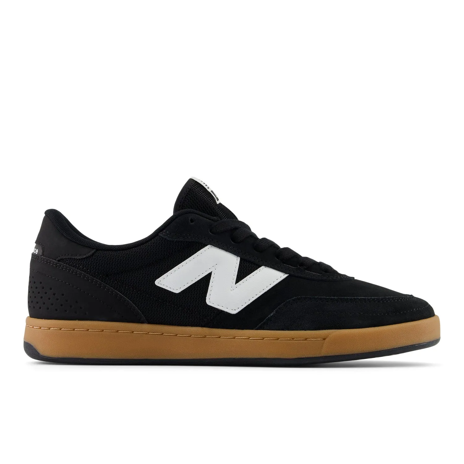 Numeric 440 V2 (Black/White)