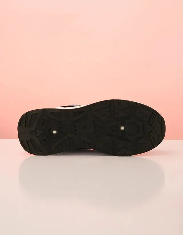 Silvershade Runner Sneakers