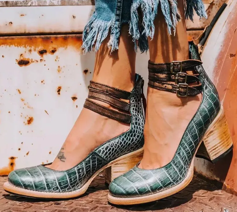 SunSteps™ | Elegant Ergonomic Leather Boots