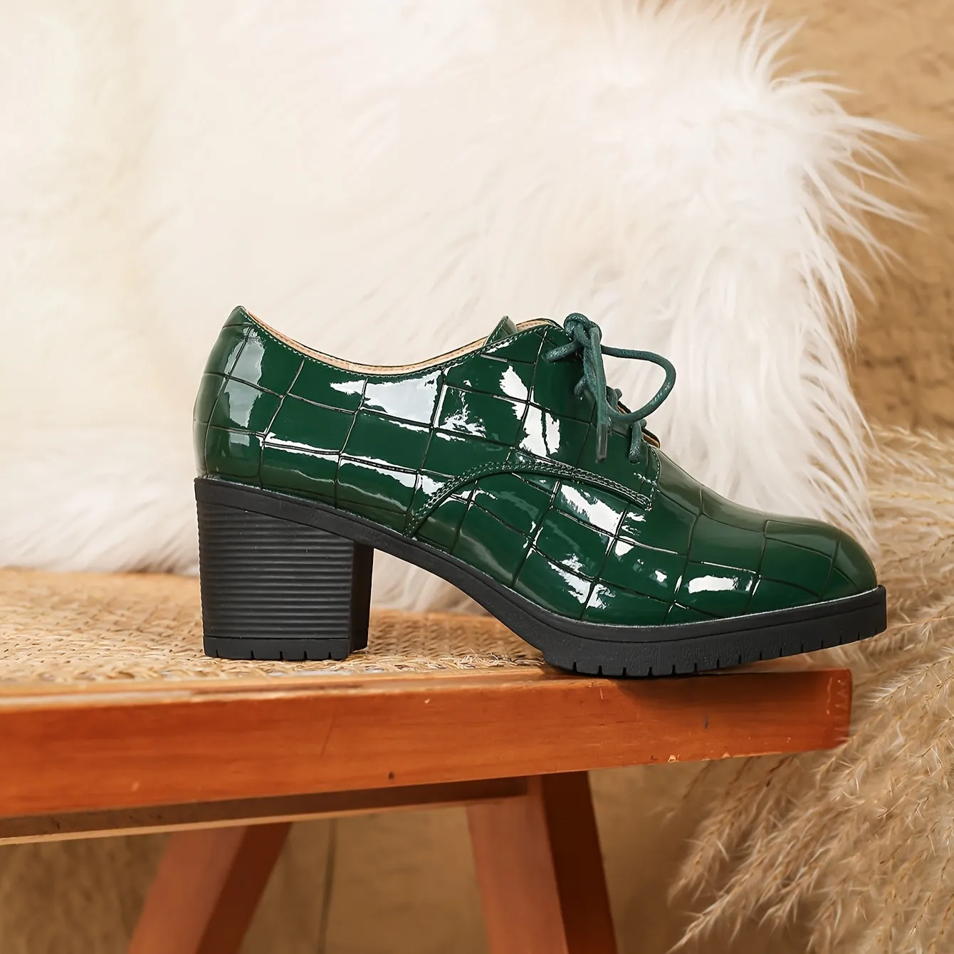 VougeVamp Chic Emerald Green Ankle Boots – Glossy Stone Pattern Lace-Up High Heel Boots with Round Toe