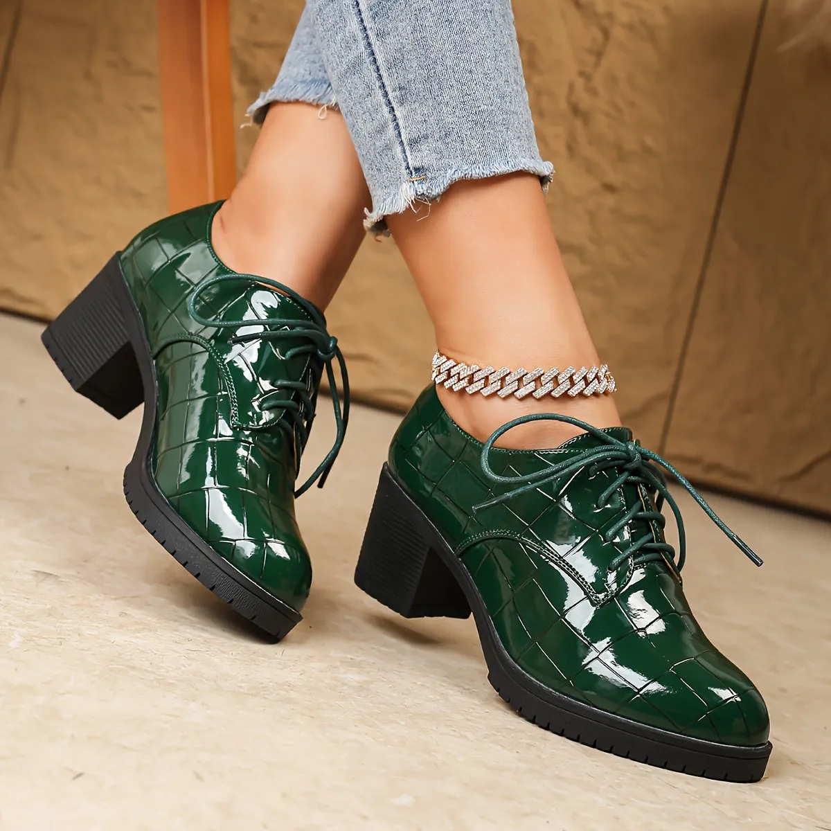 VougeVamp Chic Emerald Green Ankle Boots – Glossy Stone Pattern Lace-Up High Heel Boots with Round Toe